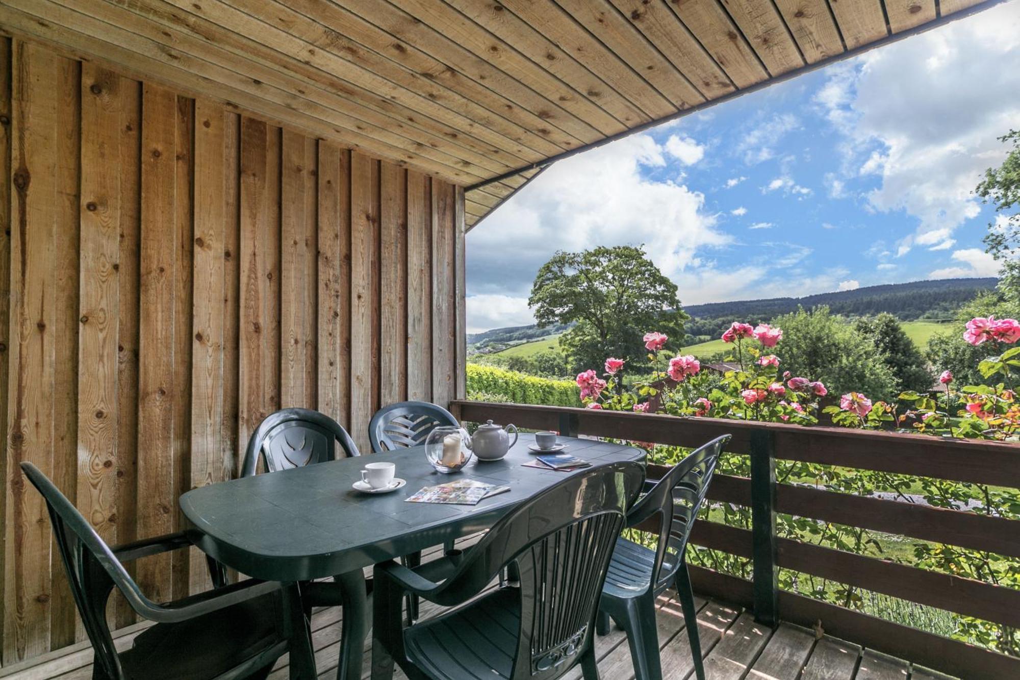Laburnum Lodge Sleeps 6 Wheelchair Access Майнхед Екстериор снимка