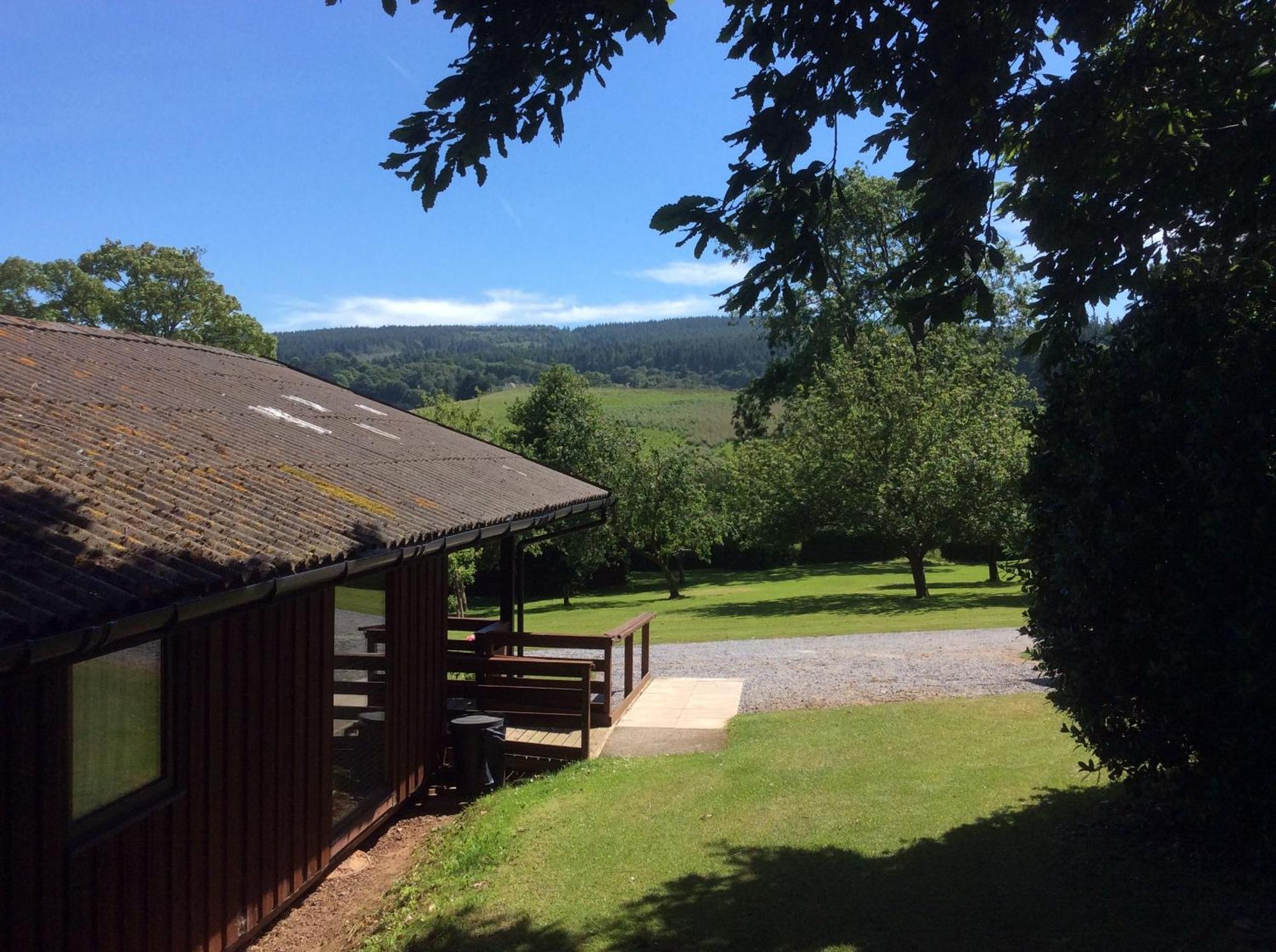 Laburnum Lodge Sleeps 6 Wheelchair Access Майнхед Екстериор снимка